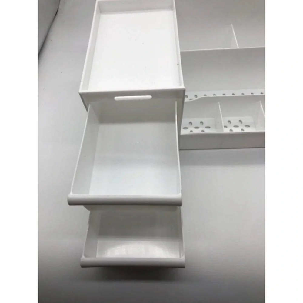 unbranded plastic cosmetic